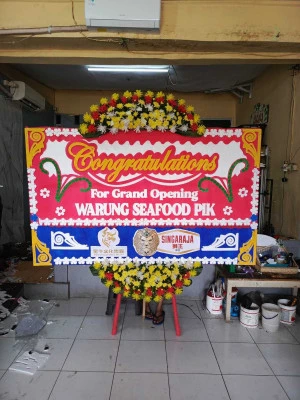 Papan Bunga di Area Pantai Merak